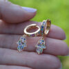 Renkli Zircon Taşlı FatmaAna Eli Küpe Gold 4 FatmanaEliTasli 1 earrings