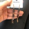 Siyah Rose Sallantılı Çelik Küpe 3 Siyah Rose Sallantili Celik Kupe 1