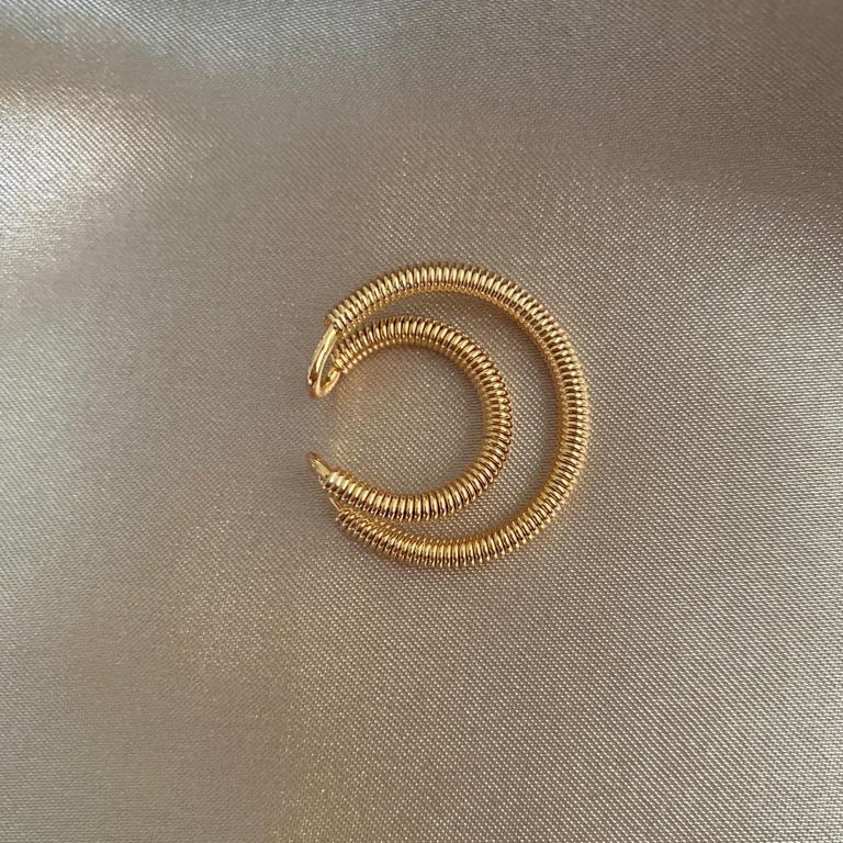 Yaylı Kıkırdak Gold Küpe 1 Yaylı Kıkırdak Gold Küpe