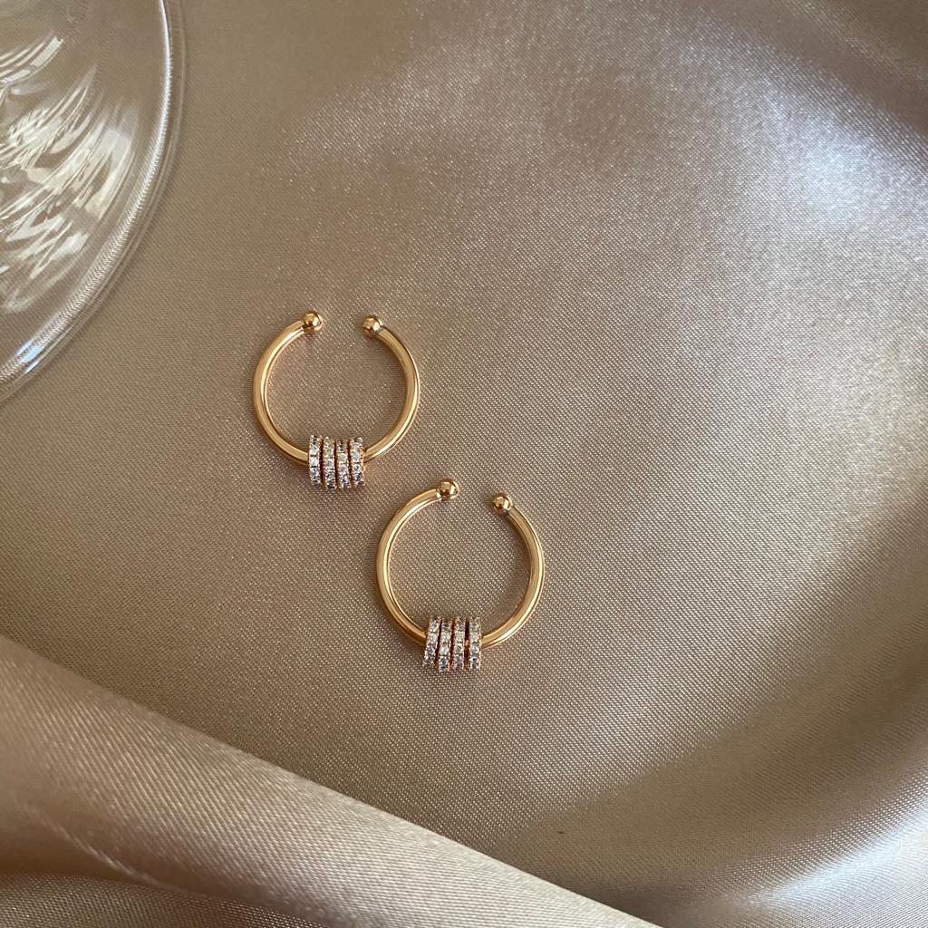 Dubba Gold Taşlı Kıkırdak Küpe Tek 1 Dubba Gold Taşlı Kıkırdak Küpe Tek