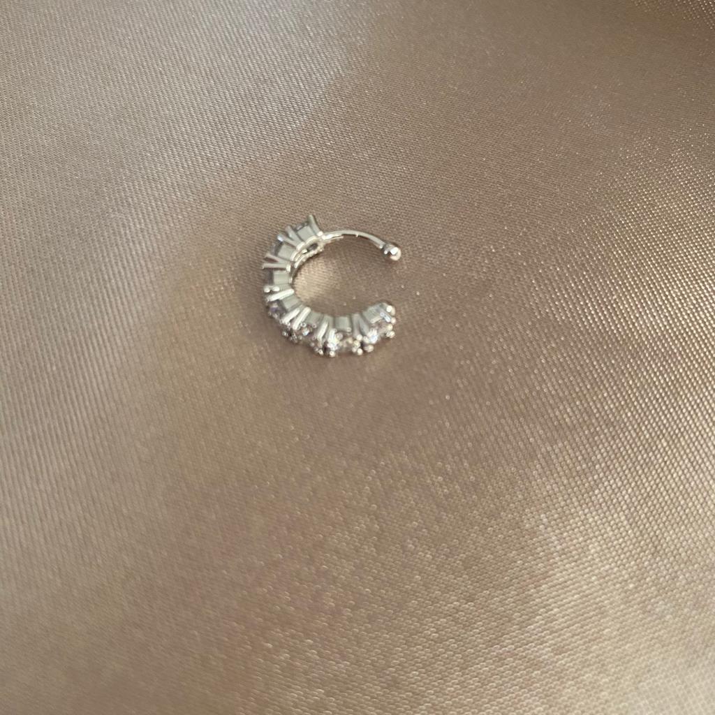 Silver Taşlı Kıkırdak Küpe 2 Silver Taşlı Kıkırdak Küpe - Görsel 2