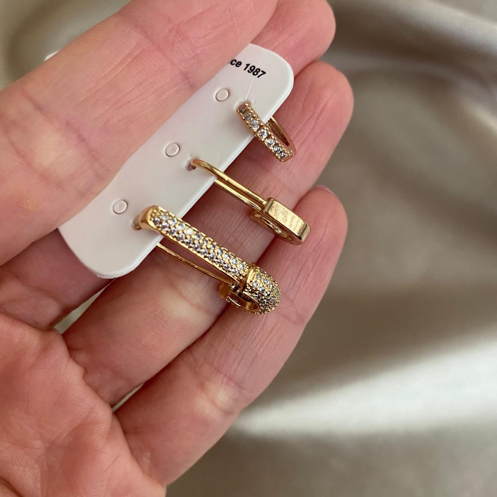 Çataliğne 3 lü Set Küpe Gold Taşlı 4 Çataliğne 3 lü Set Küpe Gold Taşlı - Görsel 4