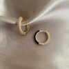 Kempten Çift Taraflı Taşlı Siyah Halka Gold Küpe 3 Kempten Double sided Gold Black Circle Earrings 2