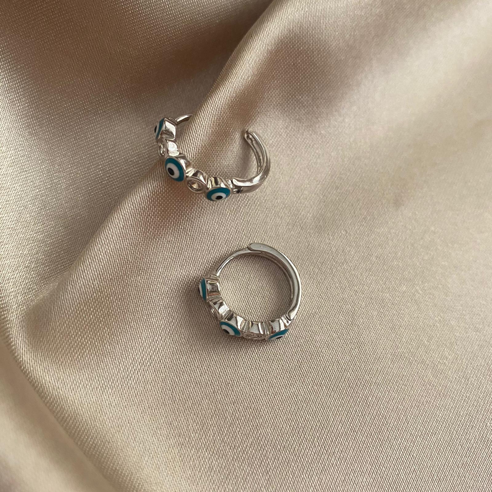 Ruhe Nazar Boncuklu Silver Halka Küpe 3 Ruhe Nazar Boncuklu Silver Halka Küpe - Görsel 3