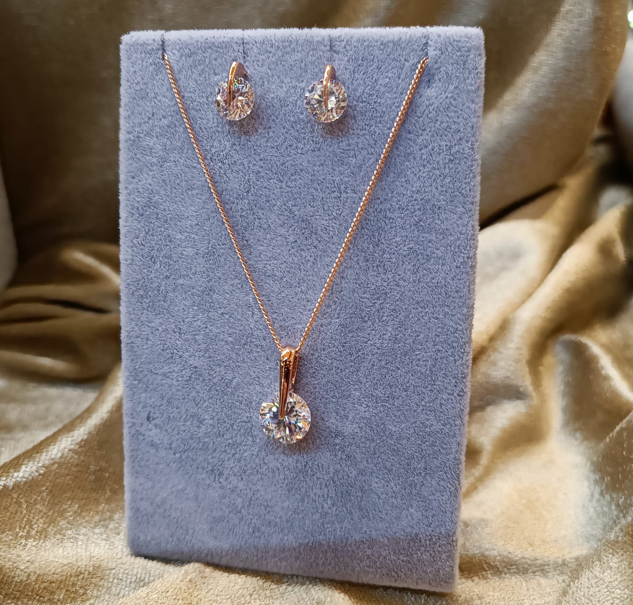 Aura Zirkon Taş Yuvarlak Kesim Set 4 Aura Zirkon Taş Yuvarlak Kesim Set - Görsel 4