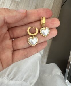 Alternative view of Sedefli Kalp Çelik Küpe